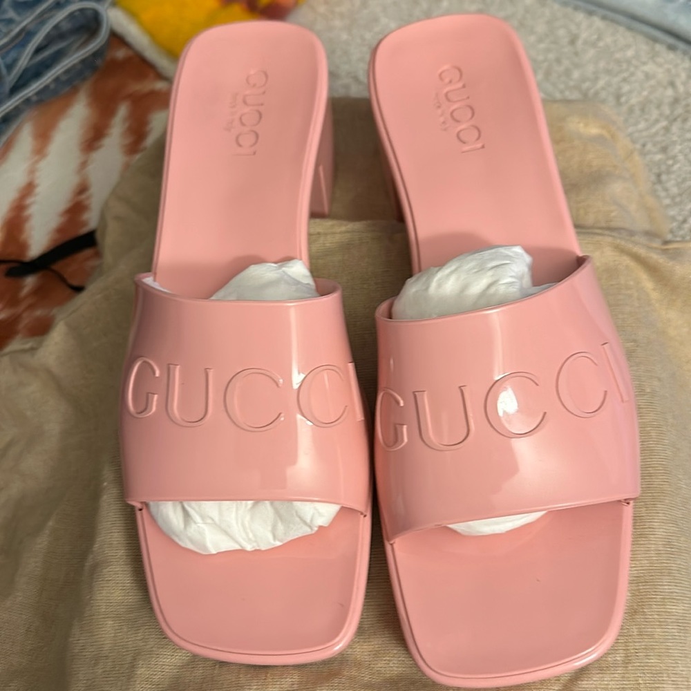 Gucci Rubber Sandal worn 1x